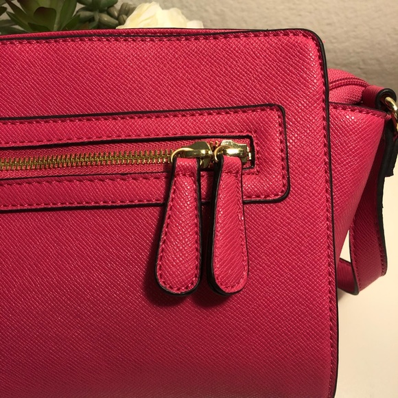 Pink Crossbody Julie Wing Crossbody NWT - Picture 2 of 7